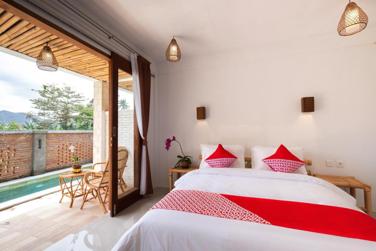Oyo 1493 Surya Villa Selong Blanak Exterior foto
